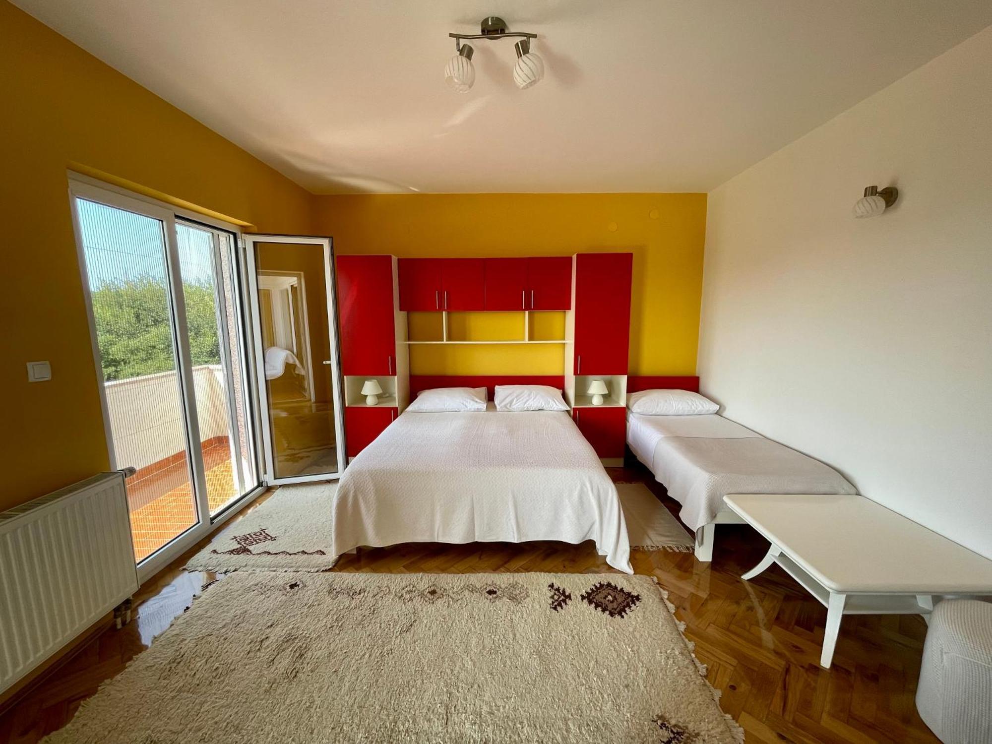 Ana Guest House นิน ภายนอก รูปภาพ