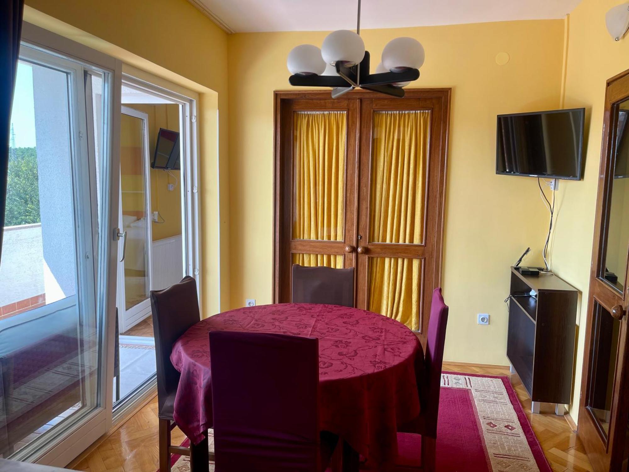 Ana Guest House นิน ภายนอก รูปภาพ