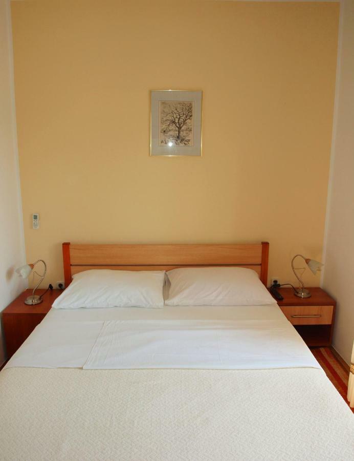 Ana Guest House นิน ภายนอก รูปภาพ